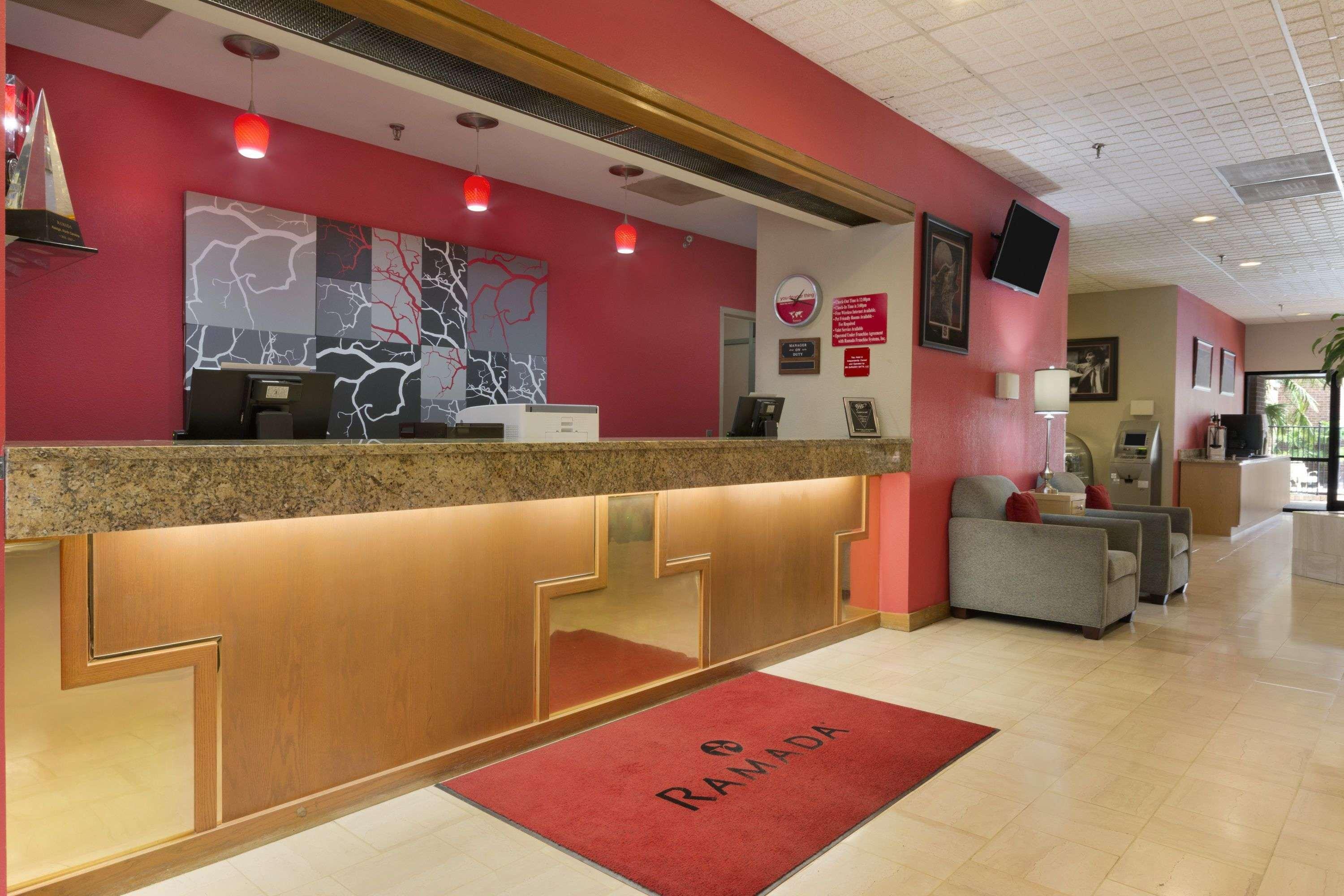 Ramada By Wyndham Raleigh Ξενοδοχείο Εξωτερικό φωτογραφία