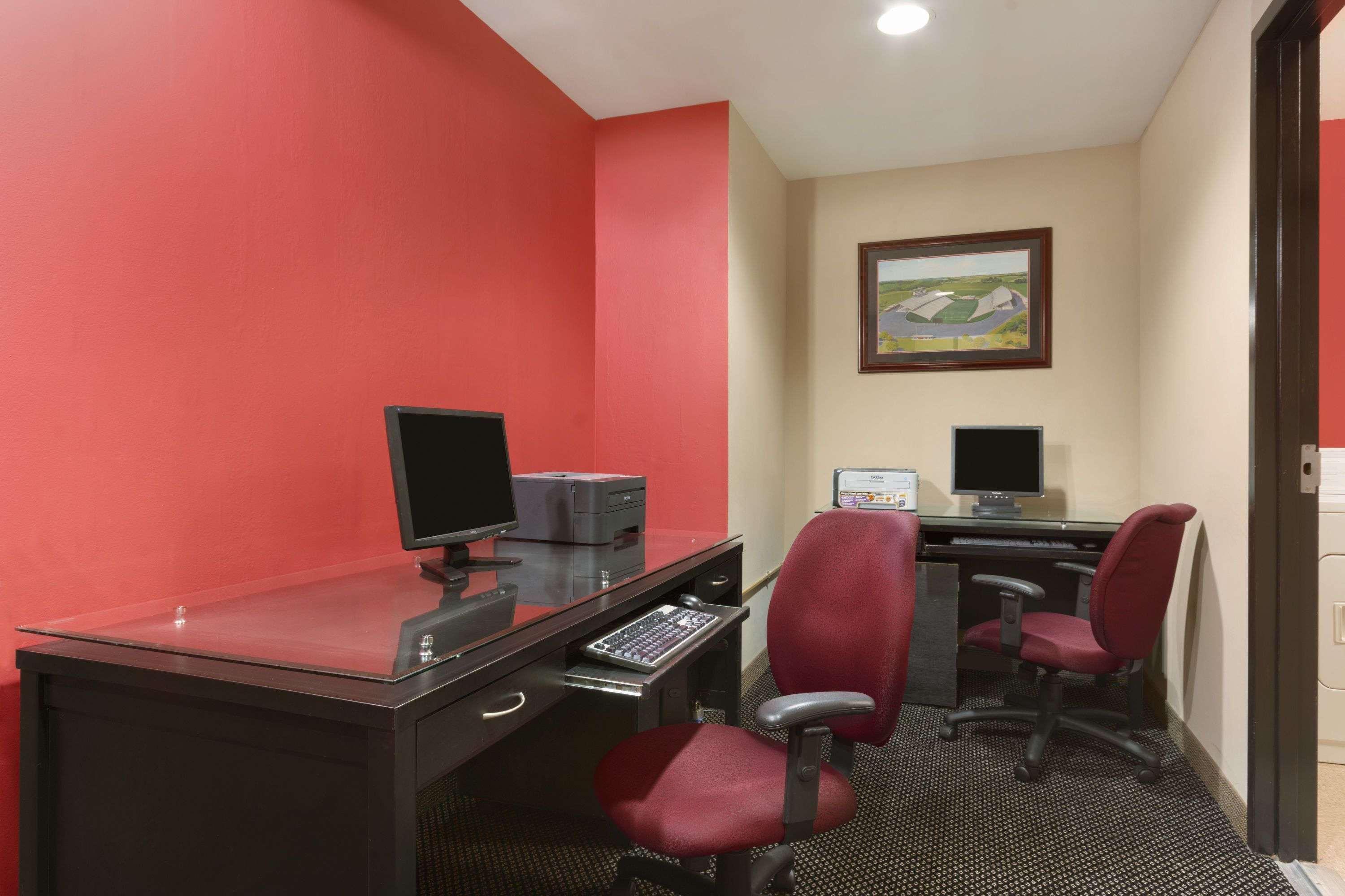 Ramada By Wyndham Raleigh Ξενοδοχείο Εξωτερικό φωτογραφία