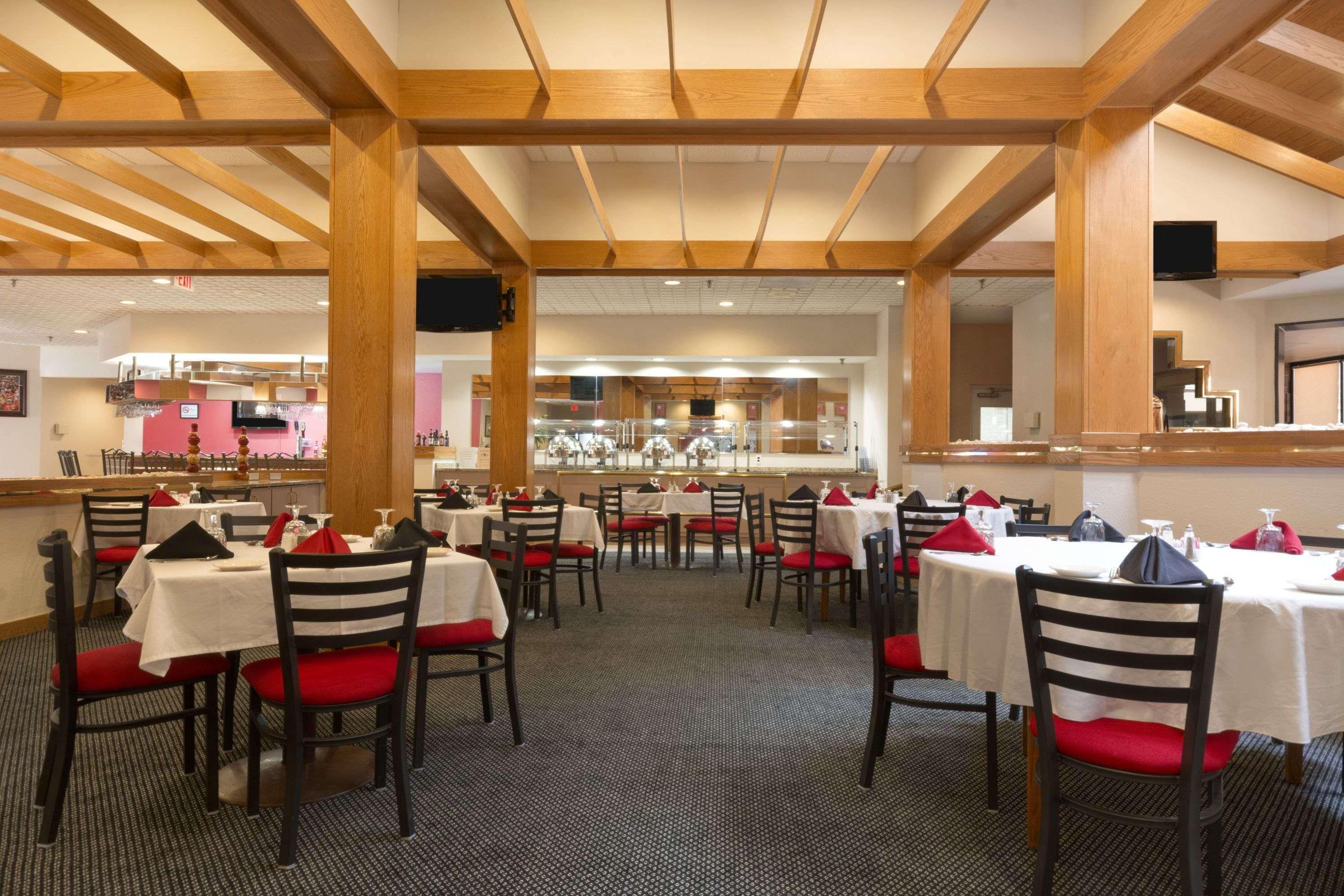 Ramada By Wyndham Raleigh Ξενοδοχείο Εξωτερικό φωτογραφία