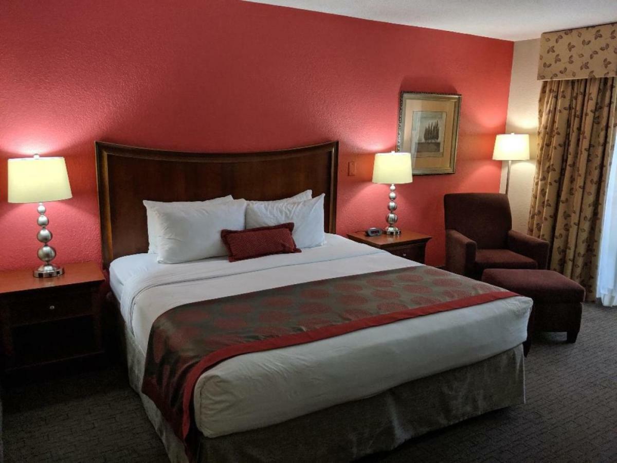 Ramada By Wyndham Raleigh Ξενοδοχείο Εξωτερικό φωτογραφία