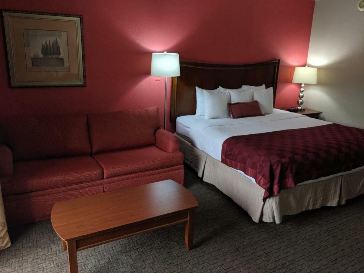 Ramada By Wyndham Raleigh Ξενοδοχείο Εξωτερικό φωτογραφία
